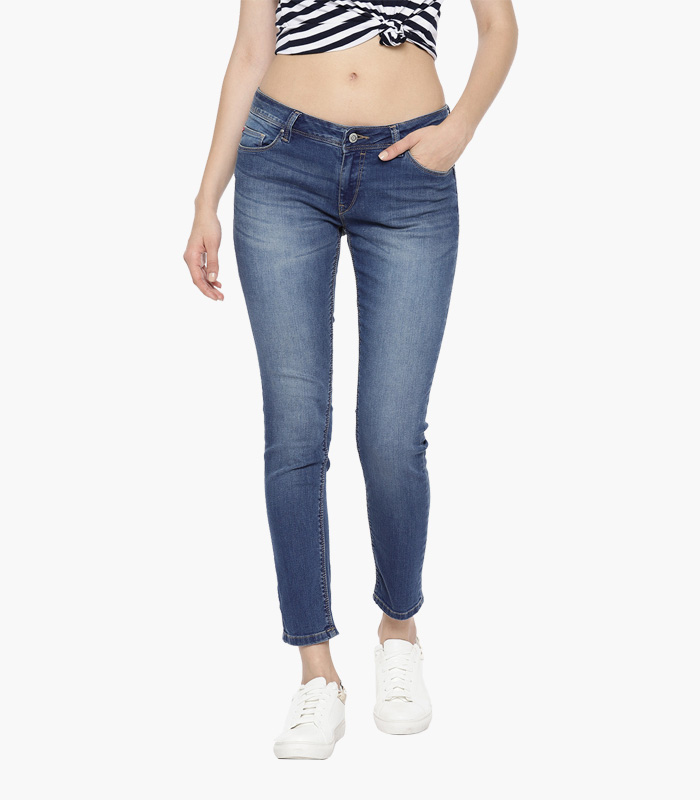 Women Blue Skinny Fit Jeans