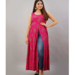 Shobha Women Floral Print Rayon Frontslit Kurta  (Pink)